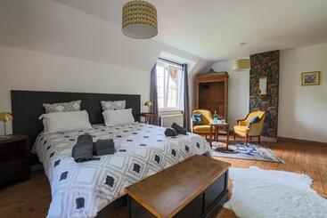 Bed and Breakfast Chalet Des Longschamps