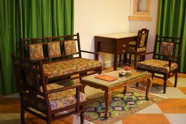 Hotel Bonjour Paradise Resort