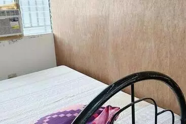 Auberge Cozy 2 Bedroom Family House Near Clark & Angeles City