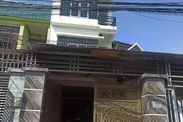 تختخواب و صبحانه Nhà Nghỉ Anh Hưng Sầm Sơn