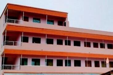 호텔 Satyam Aiims Guest House Bhubneswar