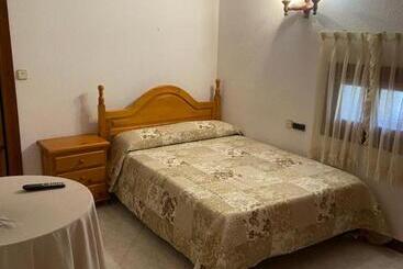 Пансион Hostal Cholo