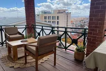 پانسیون M Serenity Guest House