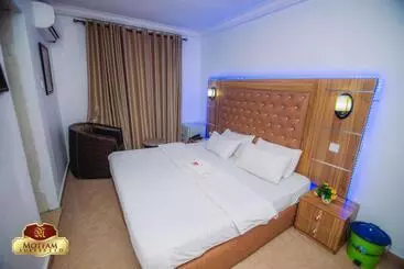 هتل Motfam Suites