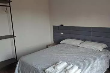 تختخواب و صبحانه Celeste Home Center