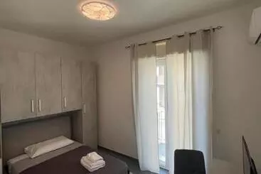 ペンション Leos Rooms