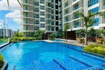 هتل آپارتمان Luxury Pool View Megaworld Iloilo