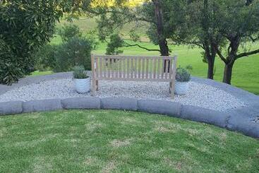 Bed and Breakfast Nireasta View