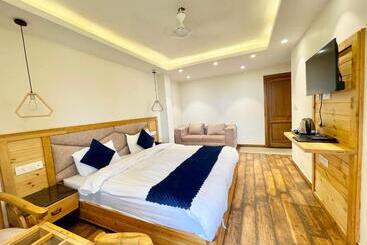 Hotel Wild Spring ! Mussoorie होटल वाइल्ड स्प्रिंग ஹோட்டல் வைல்ட் ஸ்பிரிங் ਹੋਟਲ ਜੰਗਲੀ ਬਸੰਤ હોટેલ વાઇલ્ડ સ્