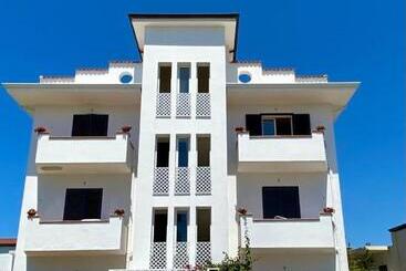 پانسیون Zambaku I Detit Lily Of The Sea