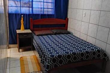 هاستل Fiori Centro Quarto