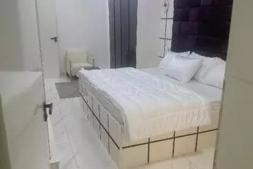 پانسیون Zizi Luxury Homes & Apartments House 4