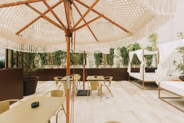 هتل Torel Avantgarde