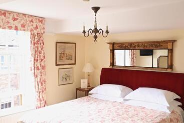 The Library House B&b