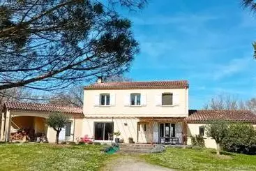 Bed and Breakfast Spacieuse Chambre Indépendante Avec Salle D Eau Privative à Lempaut