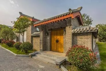Hotel 登封中州华鼎饭店