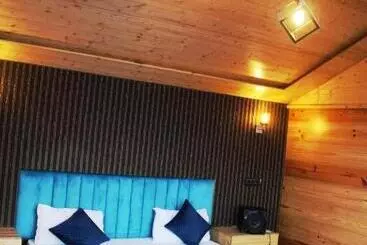Hotel Dhanolti The Grand Resort