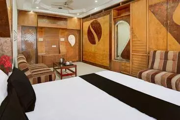 Oyo Hotel 2nd Home