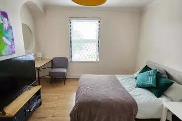 Majatalo The Albert Pub