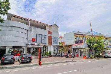 Hotel The Batik Bed And Coffee Bandung