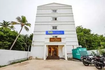 Fabhotel Sun Lux Grand Residency