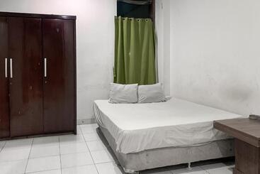 Otel Bojongsoang Guesthouse Redpartner