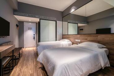 Hotel 有集城市客栈锦绣中华店unijoy Cityinn Splendid China Shenzhen