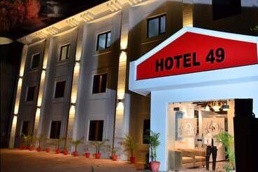 Hotel 49