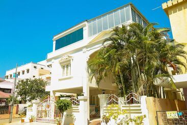 Hotell Oyo Apartments Near Balaji Colony