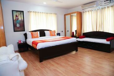 Hotel Oyo Apartments Near Balaji Colony