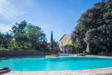 ベッドアンドブレックファースト Le Fer En Cèze