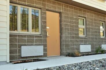 Отель Residence & Conference Centre Merritt