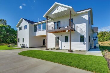 Casa Rural Spacious Idaho Home On Scenic Cub River!