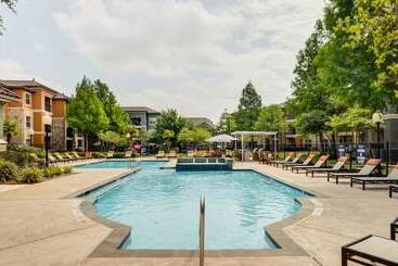 Riverpark Apartments By Barsala