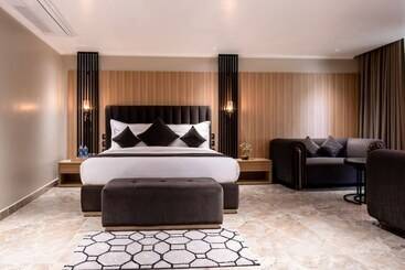 Alpine Hotel And Villas