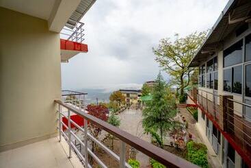 Flutter Hotels & Resort