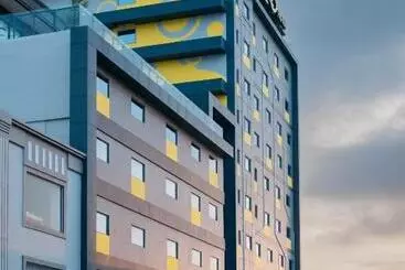 Yello Hotel Harbour Bay