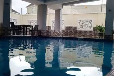 Vinpy Hotels