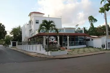 هتل Anton Reef