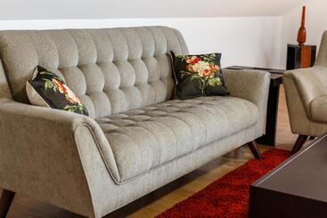 تختخواب و صبحانه Maisonette Apartments