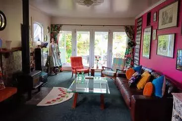 Folster Gardens Bed And Breakfast