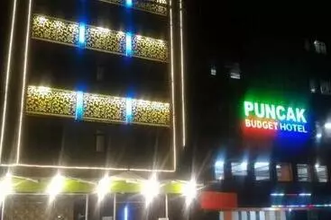 ホテル Puncak Budget