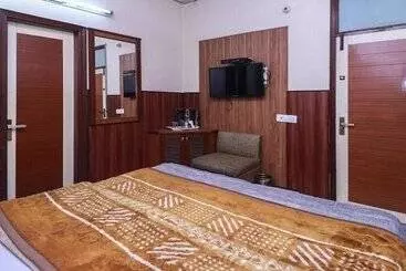 Hotel Sukh Sagar 44