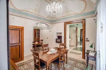 Bed and Breakfast Palazzo Stunis  Dimora Di Charme