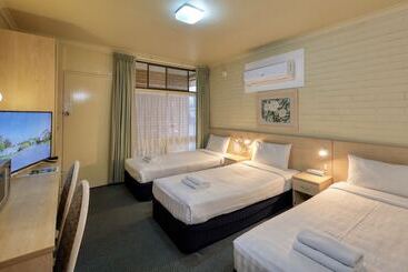 فندق على الطريق Junee Motor Inn