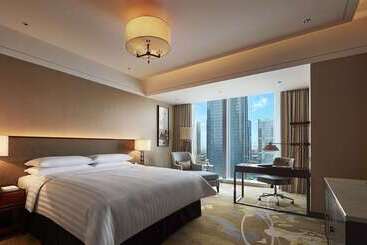 هتل Shangri La Yiwu Close To Yiwu International Trade Market