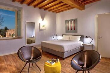 فندق Cortaccia Sanvitale