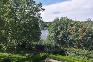 مبيت وإفطار 13 Bees