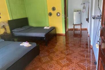 هتل Cabinas Bahía Uvita   Marino Ballena National Park Lodge