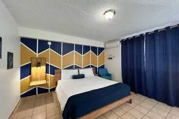 هتل West Coast Inn S